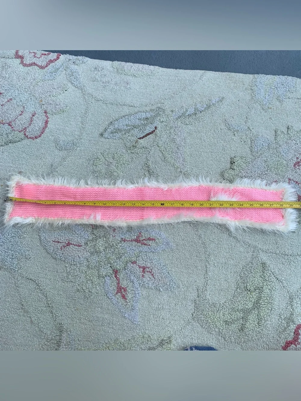 Dickens’s Closet Pink Knit Pet Scarf with White Faux Fur Trim